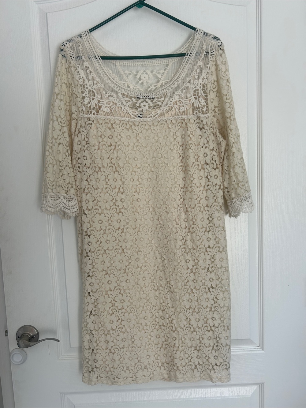 Spense Cream Lace Shift Dress with Crochet Yoke 14 gorgeous